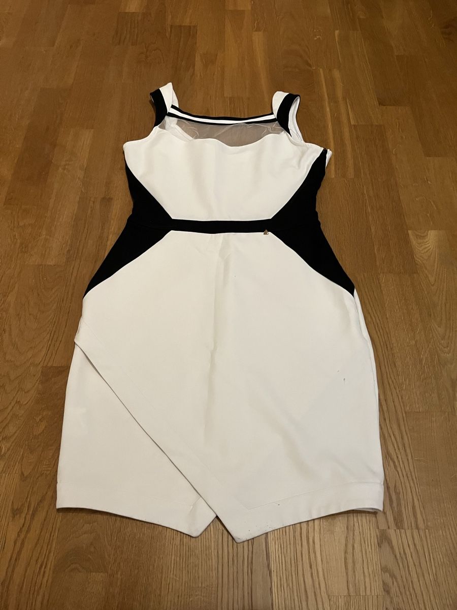 Guess Robes: Guess Kleid – D'occasion à Bern par sel_2j9q 1