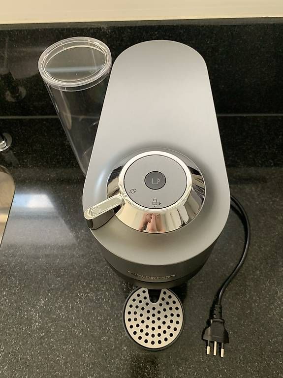 Machines à café & Machines à expresso: Nespresso Vertuo Pop+ Titan – D'occasion à Rudolfstetten par famfue 1
