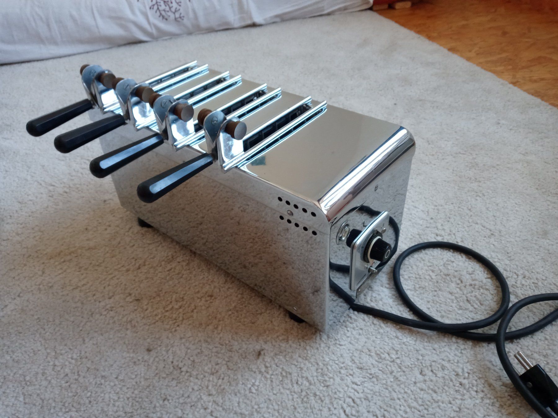 Jura Küchengeräte: Vintag Ergotherm Biasca Toaster 2000W – Gebraucht aus Prez-vers-Siviriez von Monija70