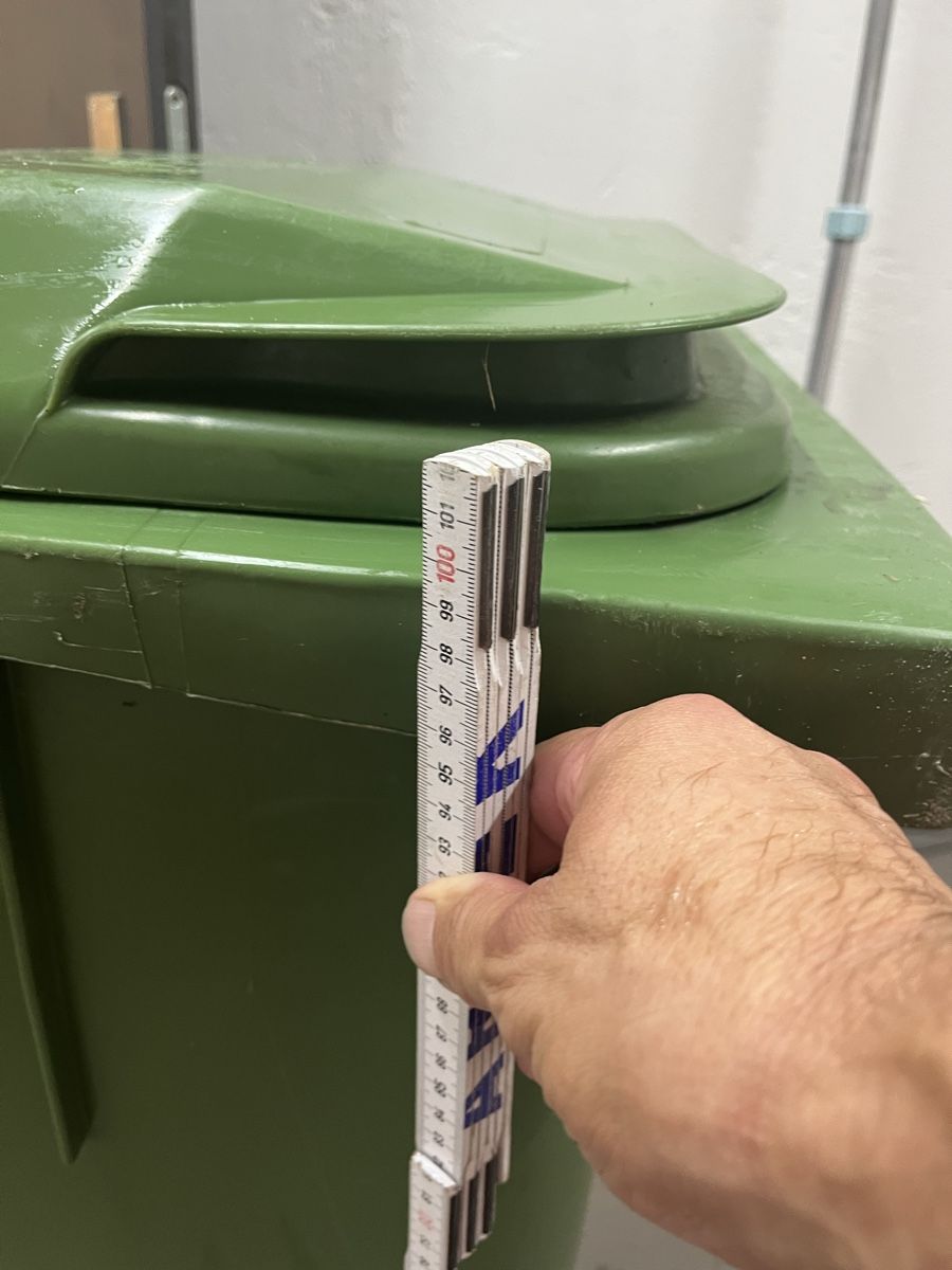 Eléments de bureau: Grüncontainer 500liter  – D'occasion à Neerach par fuz_8d7l 4