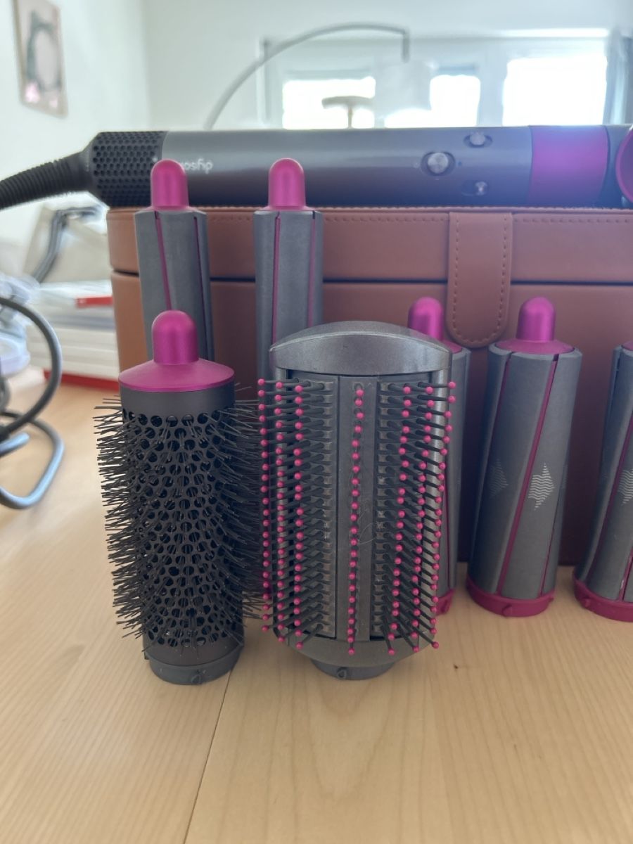 Dyson Asciugacapelli: Dyson Airwrap ab 1.-!!!! – Usato da Oensingen venduto da BestFashionDeals 1