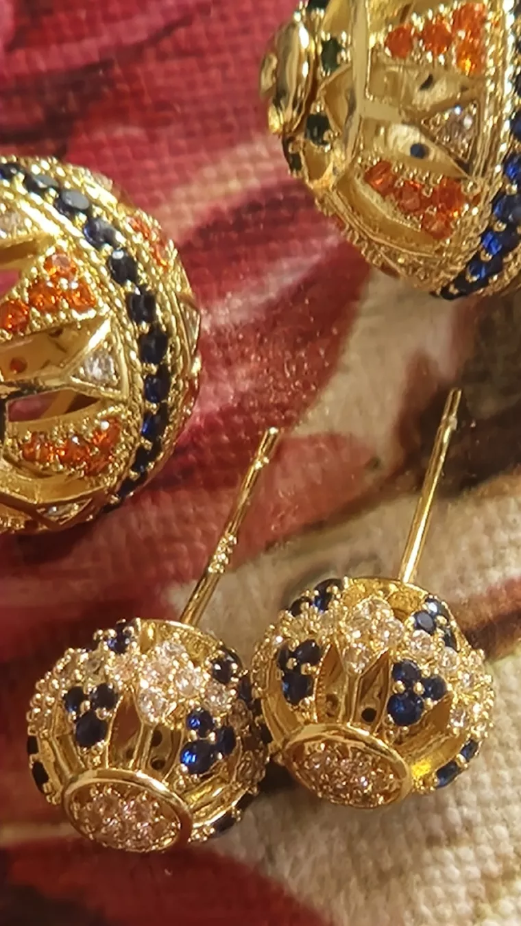 Orecchini pendenti & Orecchini a lobo: Earring – Nuovo (secondo la descrizione) da Château-d'Oex venduto da Mgj_1972 4