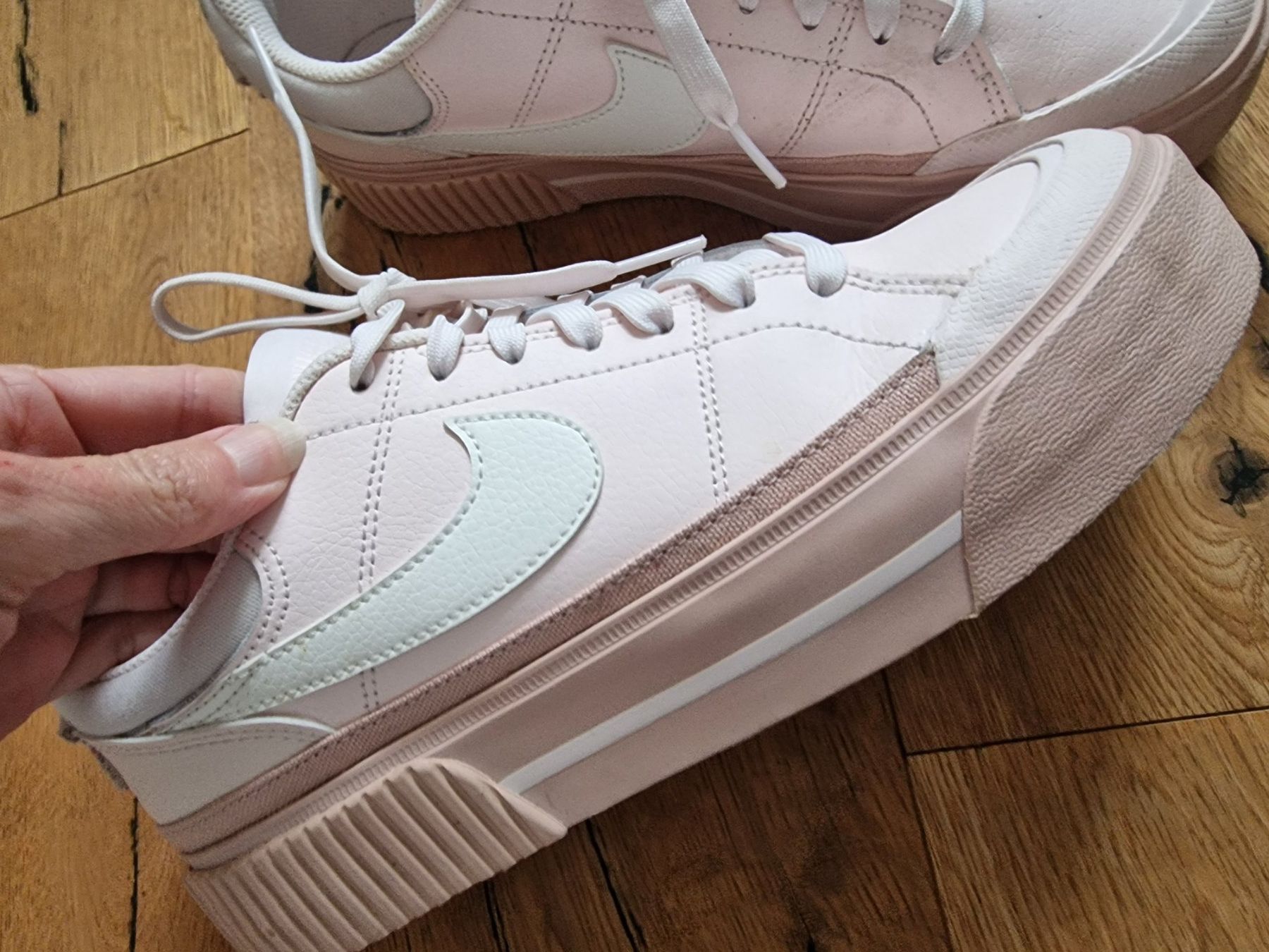 Scarpe da donna: Nike – Usato da Alpnach Dorf venduto da Schanein 1
