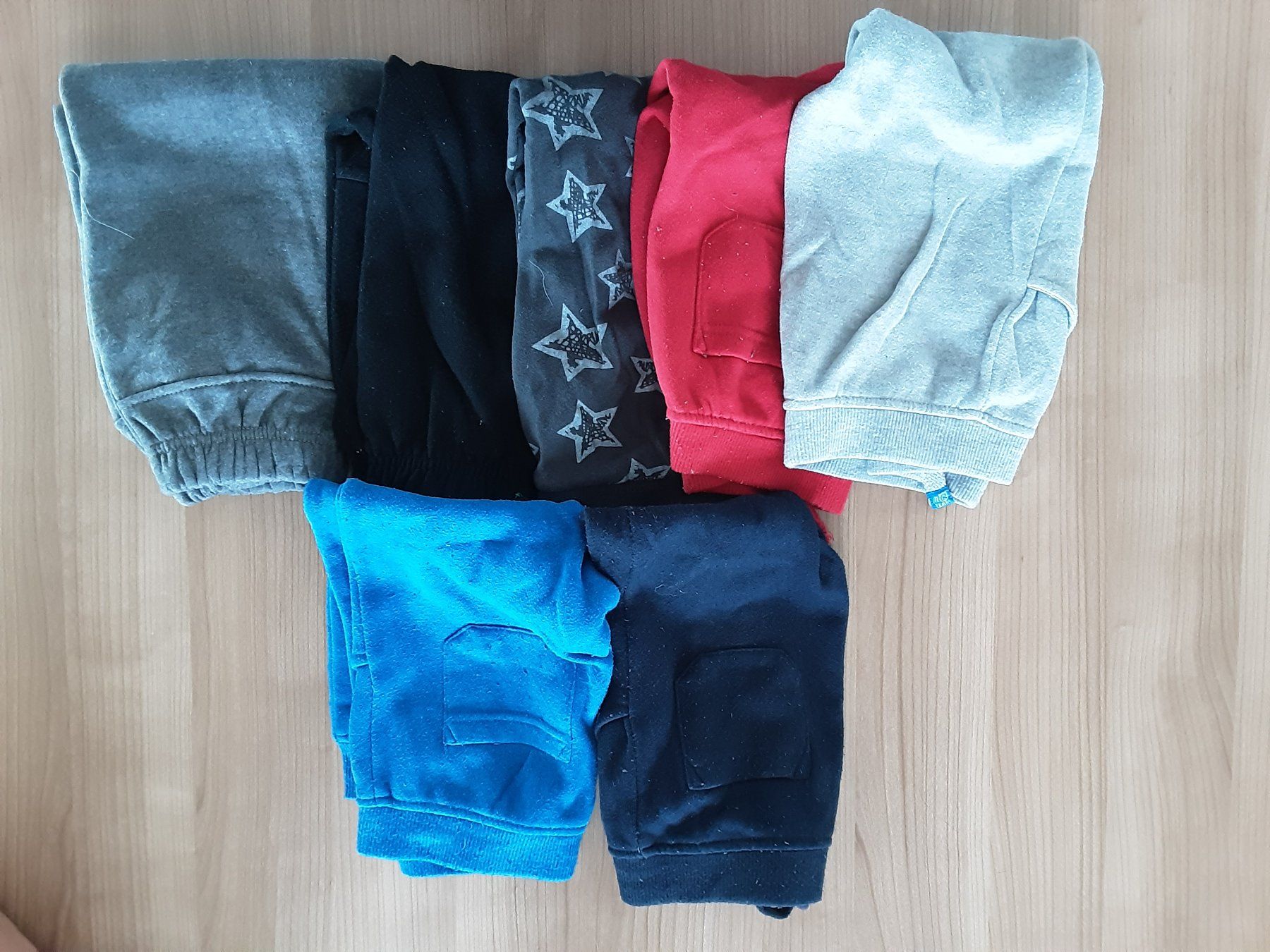 Lotti di vestiti: Kinderkleider Paket 46 Gr.98 – Usato da Schötz venduto da Nico040 1