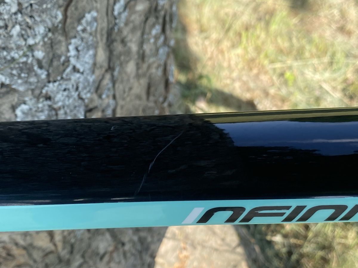 Bianchi Velos: Bianchi infinito xe 105 – Gebraucht aus La Chaux-de-Fonds von fes_htx5 3