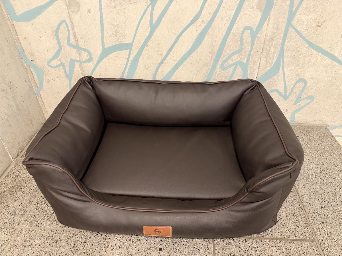 Niches, paniers: Hundebett orthopädisch, Knuffelwuff – D'occasion à Luzern par Feliz