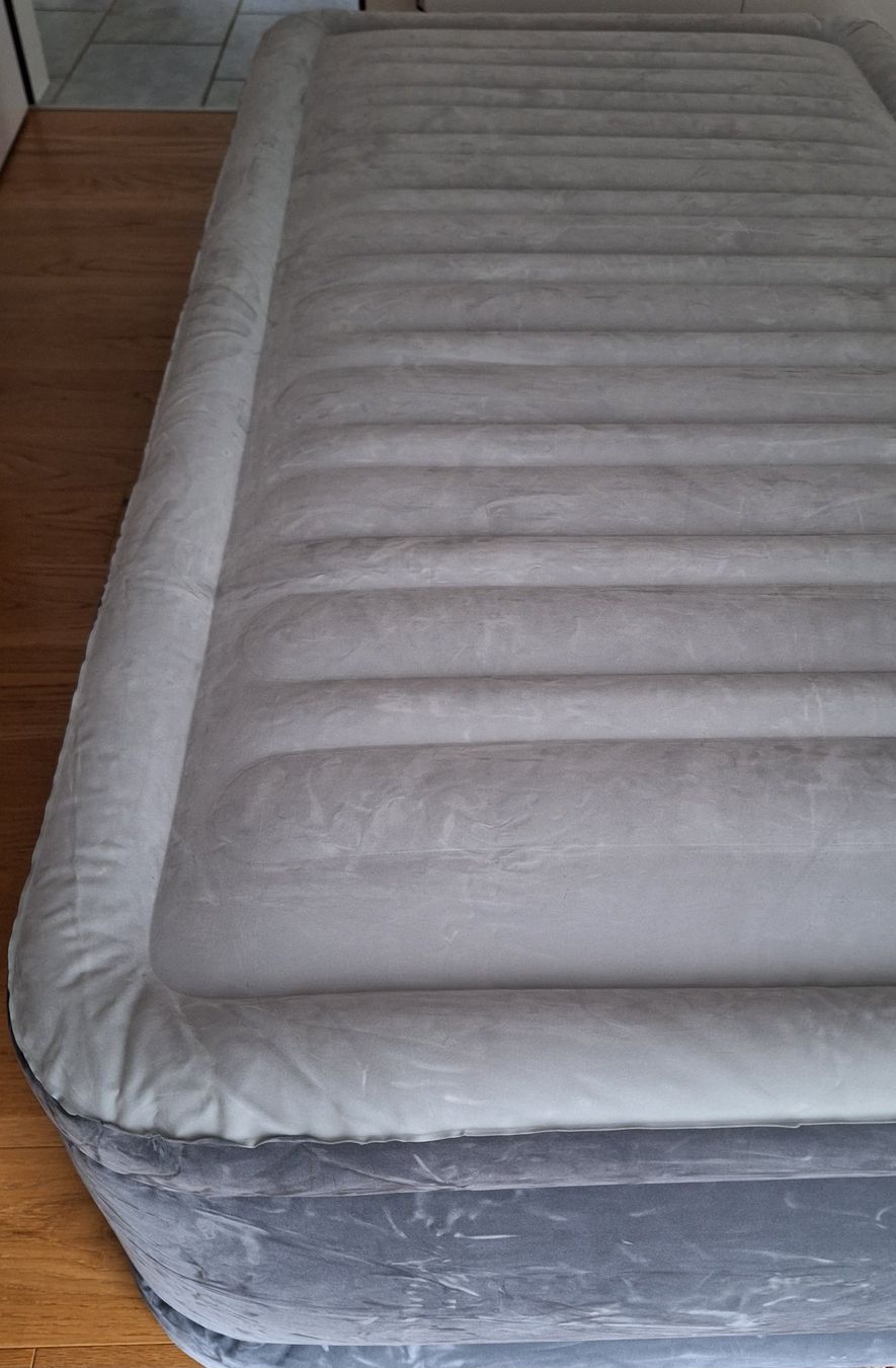 Materassi: MATRATZE elektrisch aufblasbar 190x96x45 cm – Usato da Kloten venduto da rerosa01 1