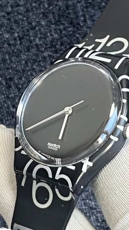 Swatch Orologi: Swatch Uhr, Schwarz-Weiss Design – Usato da Grenchen venduto da chththl 5