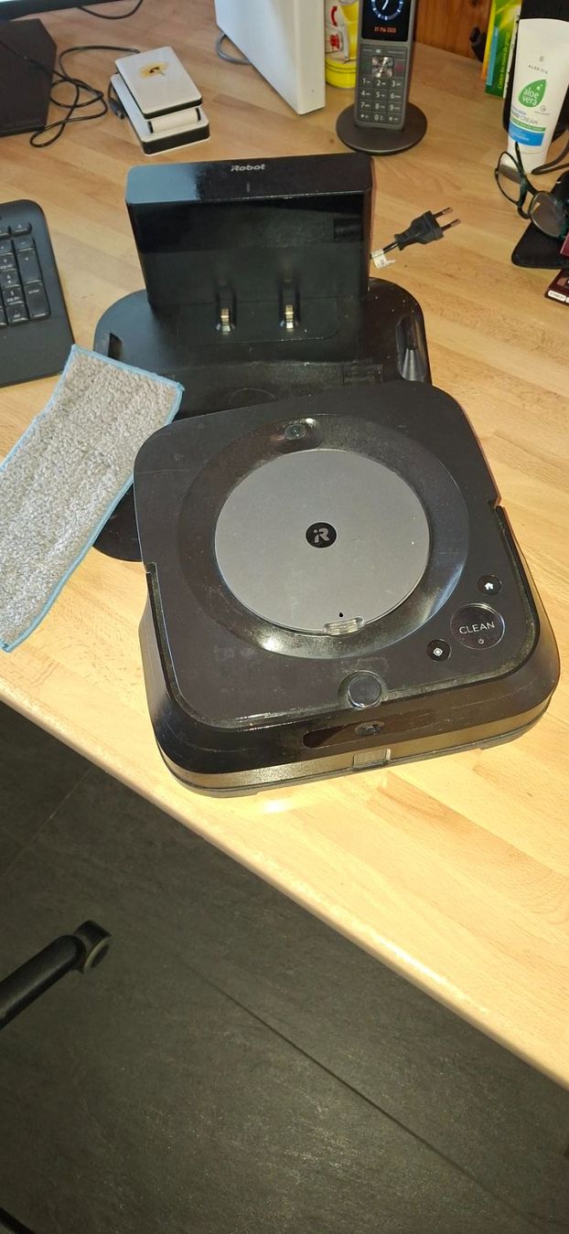 Irobot Aspirapolveri & Accessori: iRobot® Braava Jet® m6 Robot Mop – Usato da Beatenberg venduto da drachenberg