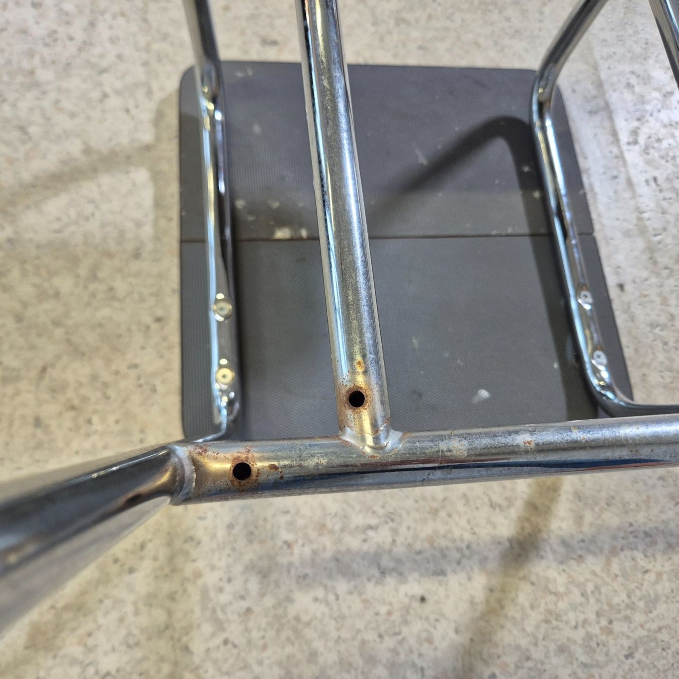 Sgabelli: 70s Simplex Tritthocker Stepstool Küchenhocker 2-Tritt rot – Usato da Nottwil venduto da Wondewa-Shop 5