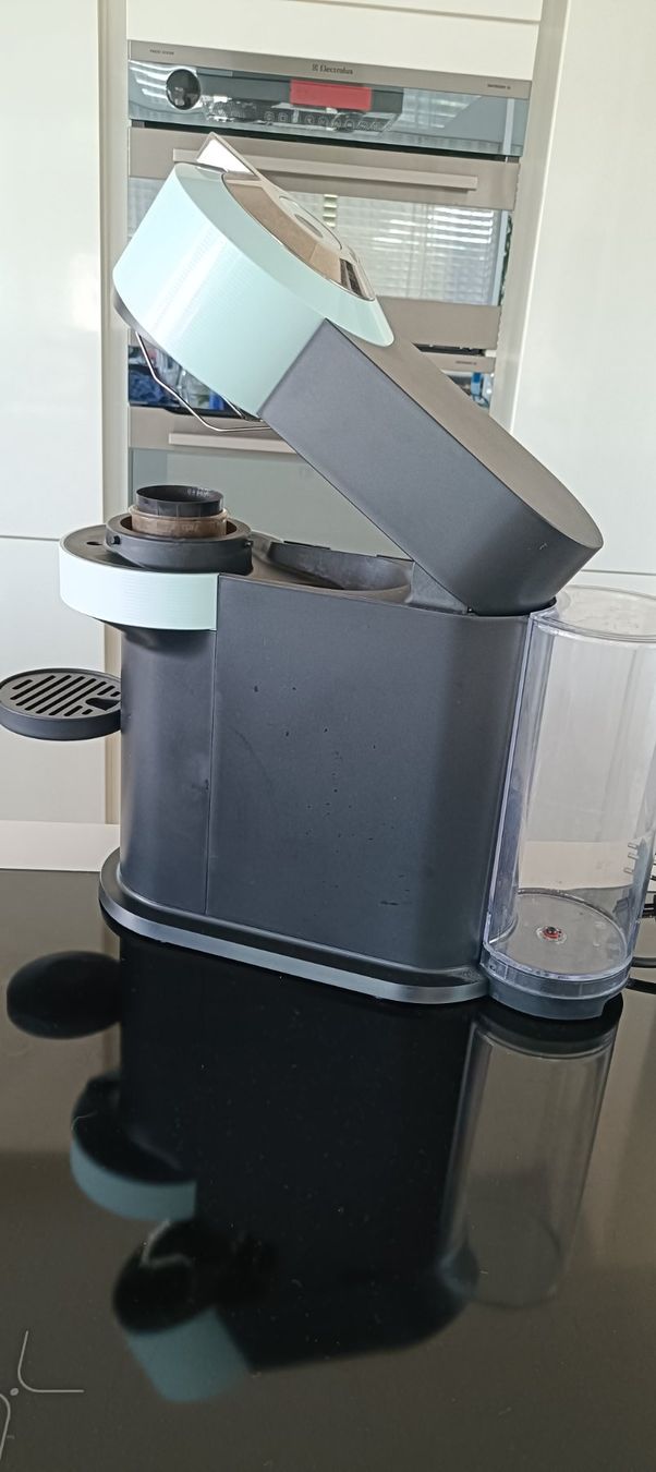 Krups Kaffeemaschinen & Espressomaschinen: Krups Nespresso Vertuo Pop – Gebraucht aus Winterthur von ninoemi01 1