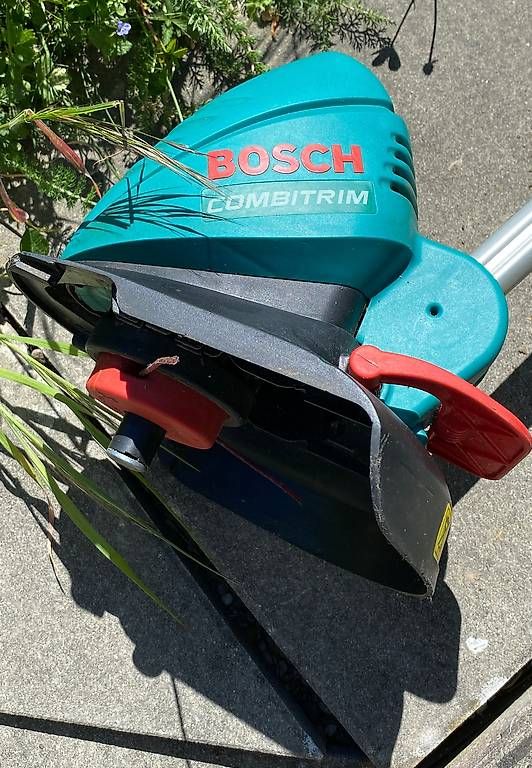 Bosch Tutti gli attrezzi: BOSCH ART 26 COMBITRIM Motorsense – Usato da Urdorf venduto da Resumasa 1