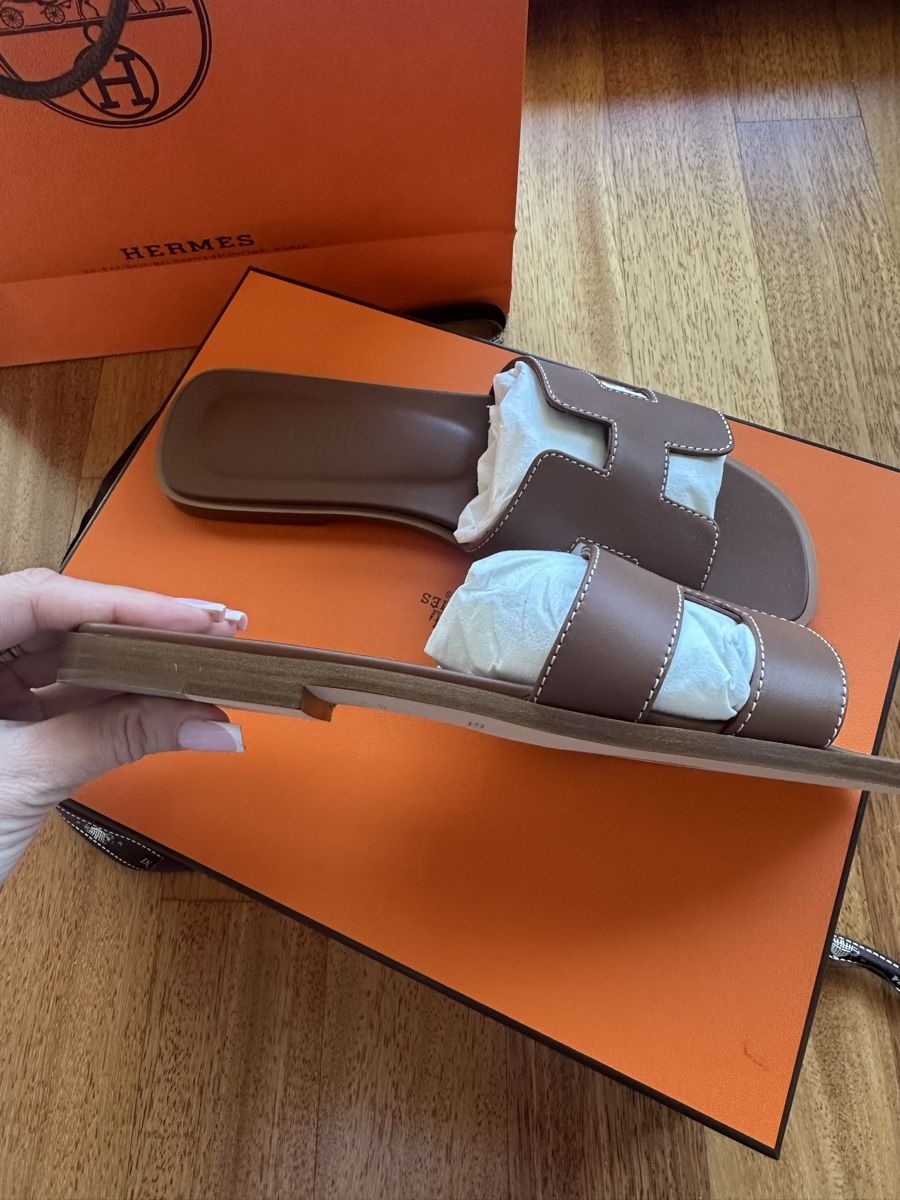 Hermès Scarpe da donna: Hermes Oran gold 37 – Nuovo e nell'imballaggio originale da Kilchberg ZH venduto da cruella 1