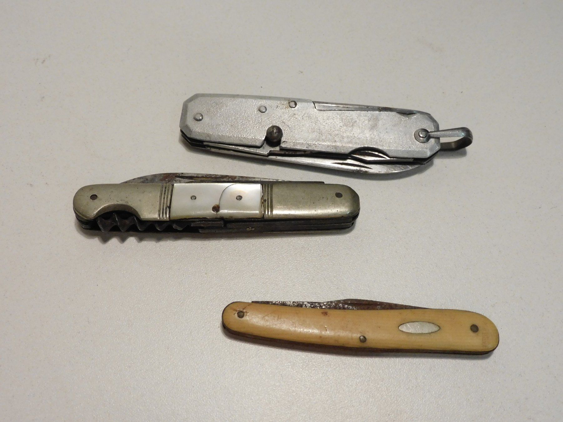 Coltelli tascabile: Sackmesser 4 alte Sackmesser – Usato da Sursee venduto da 76 7
