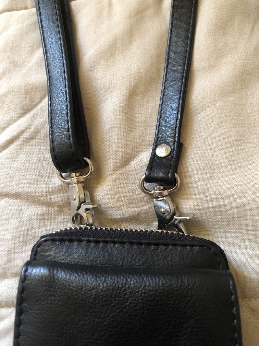 Taschen: Mini sac noir en cuir – Neu (gemäss Beschreibung) aus Biel/Bienne von Lianumi 1