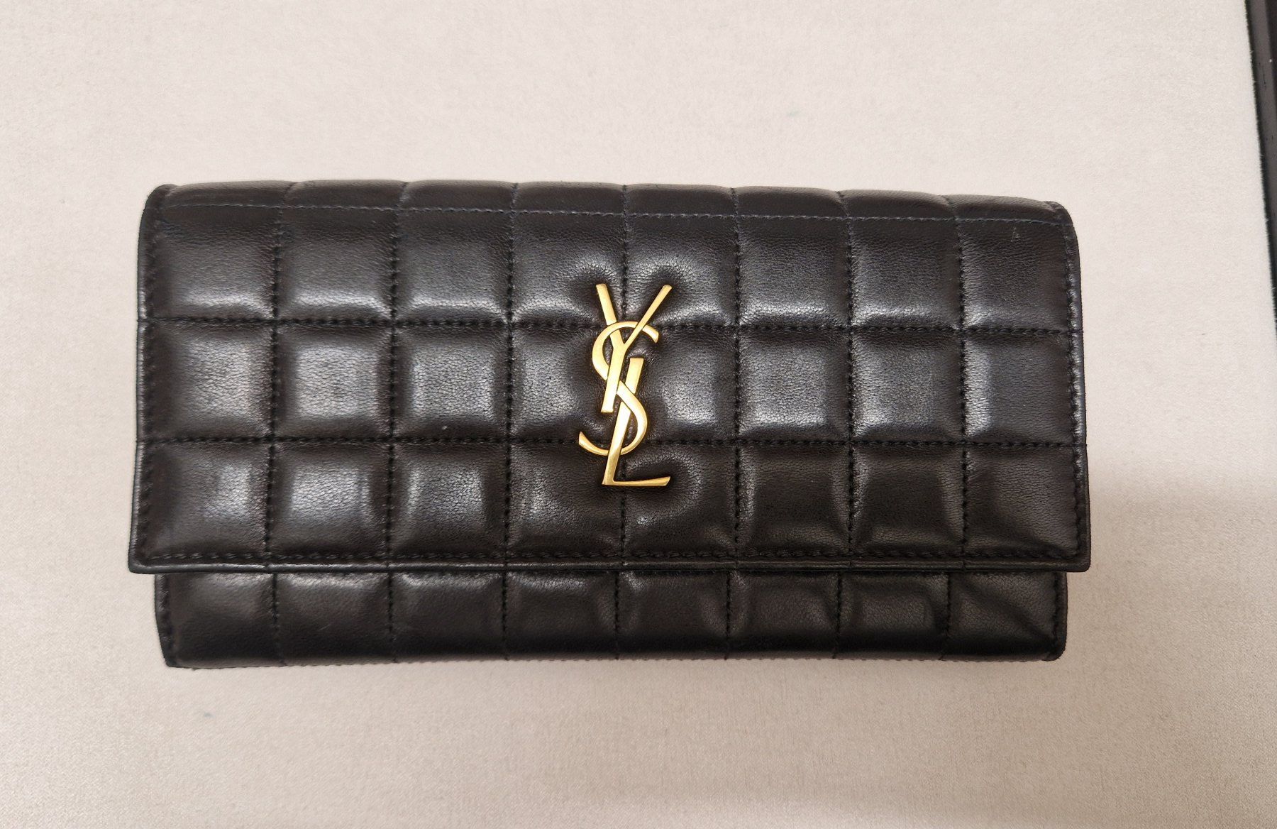 Saint Laurent Portemonnaie: Porte-monnaie YSL – Gebraucht aus Collombey von Preloveditems