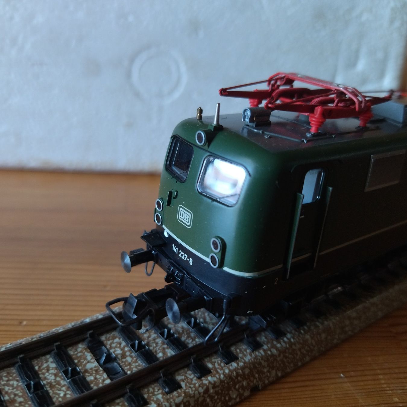Fleischmann Modelleisenbahnen: Fleischmann Lok 141 237-8 (876) – Gebraucht aus Basel von BeanieUp 3