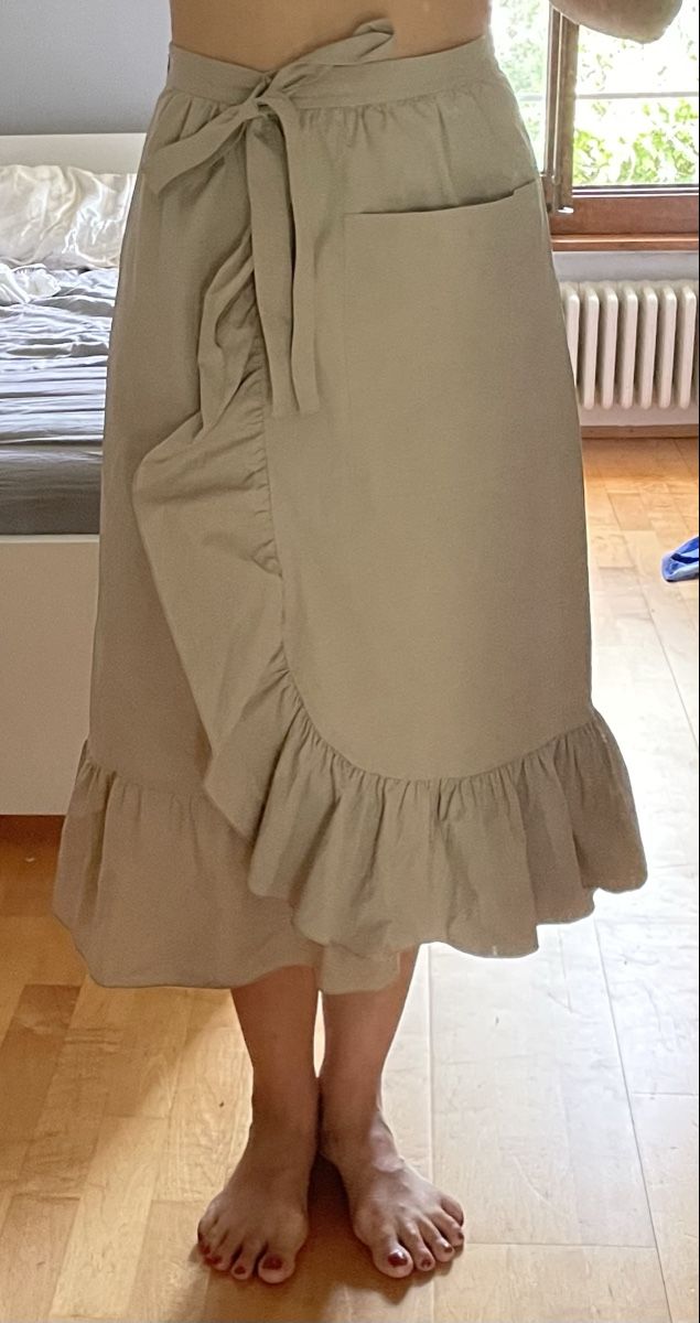 Moschino Röcke: Boutique Moschino skirt size 36 – Gebraucht aus Yverdon-les-Bains von pen_bbz8 1