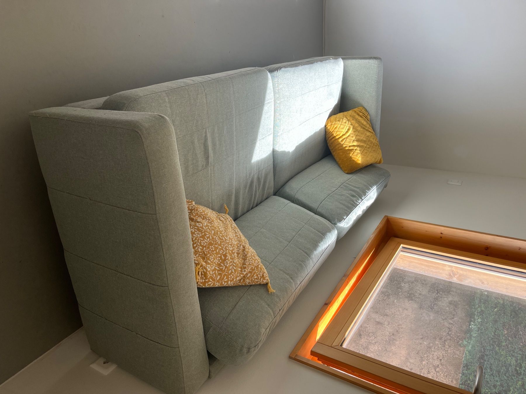 Ikea Sofas: Canapés vert clair IKEA – D'occasion à Grandvaux par mes_q6zs 1