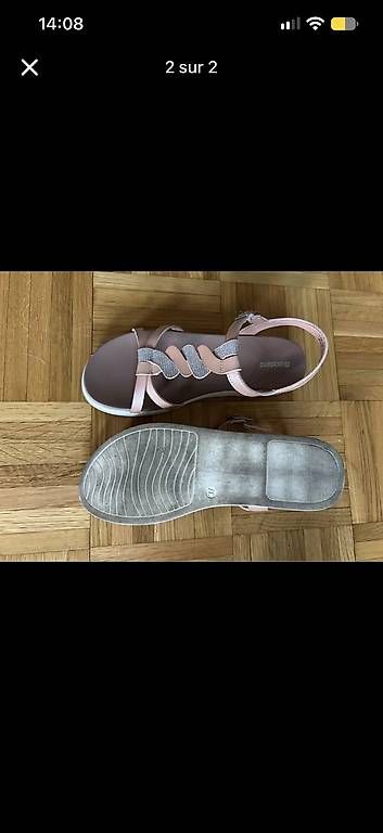 Chaussures femmes: Sandalettes fille taille 37 portée 2x – D'occasion à Morges par flo_68sd 1