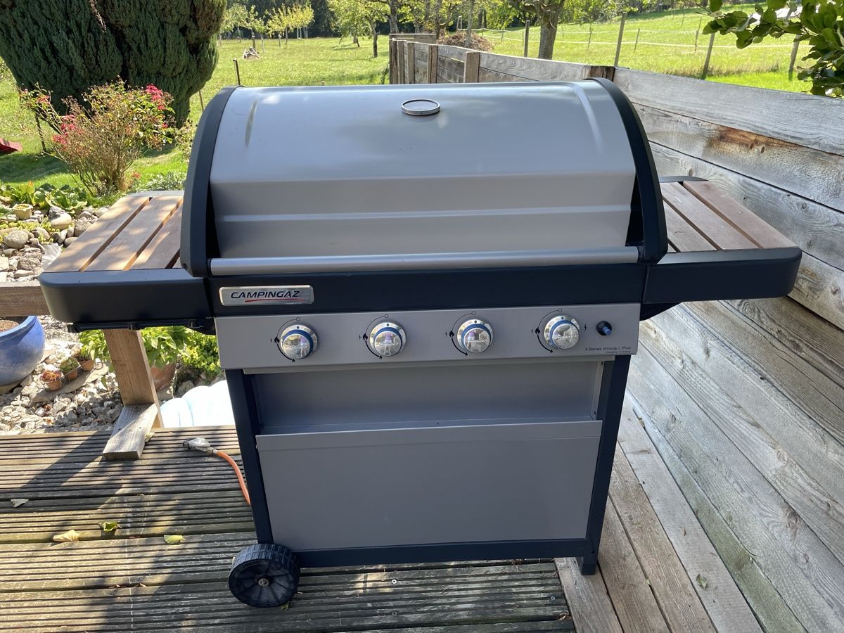 Griglie: Gasgrill gross – Usato da Kölliken venduto da Michi180