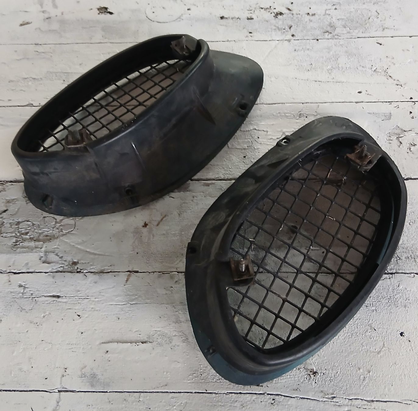 MG Alle Autoersatzteile: Grille latérale MG MGF  – Gebraucht aus la heutte von Auto-stock 1