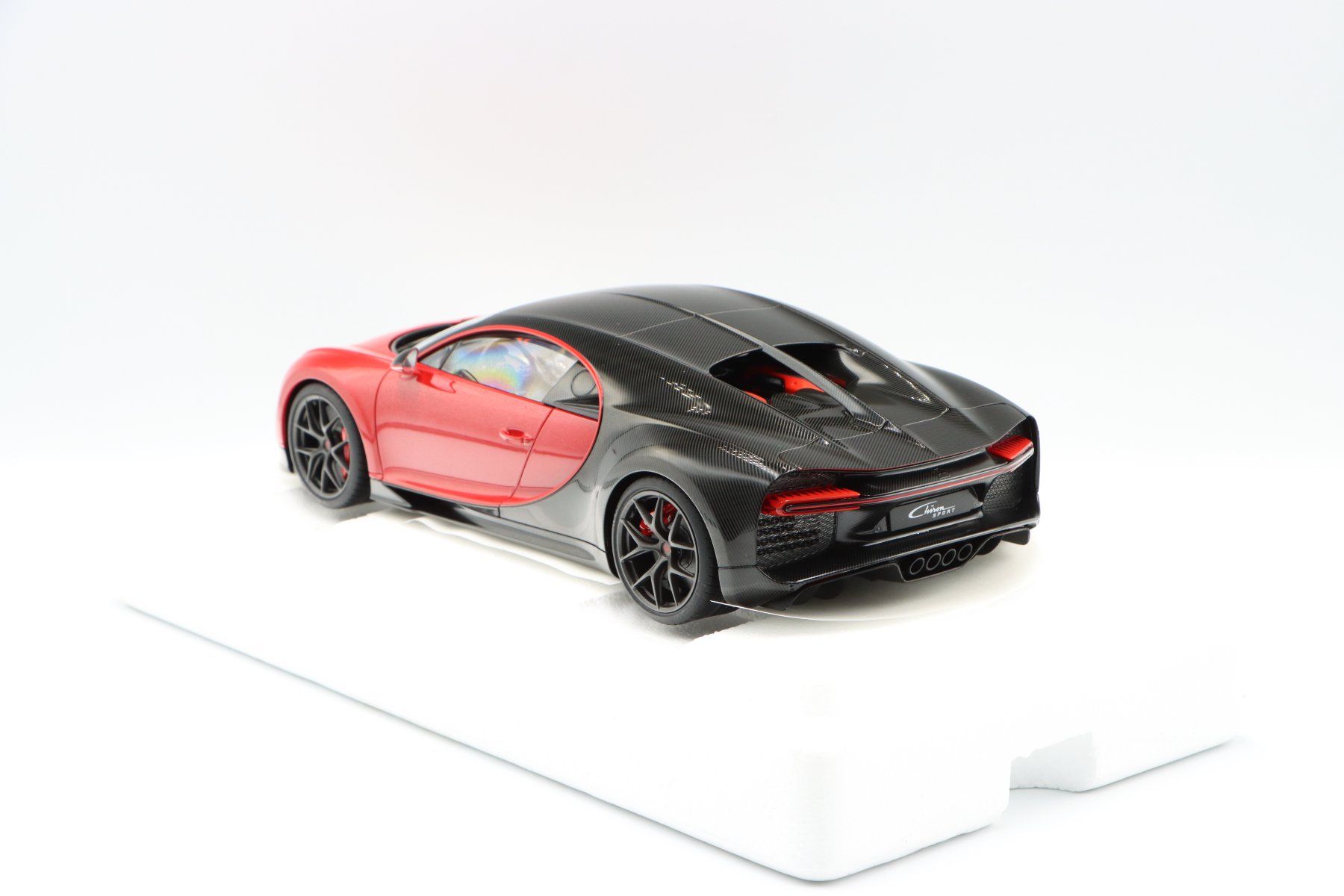 Bugatti Modellini d'auto: Bugatti Chiron Sport 2019 1:18 AutoArt – Nuovo e nell'imballaggio originale da Bühl b.Aarberg venduto da modelldiecast 4