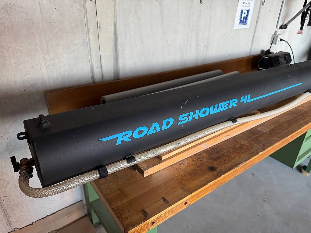 Douches: Road Shower 4L – D'occasion à Fahrni b.Thun par richel13