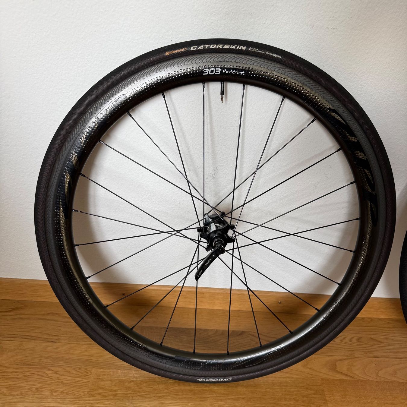 Zipp Pezzi di ricambio: Zipp 303 Firecrest Laufradsatz – Usato da Effretikon venduto da tim0thy 5