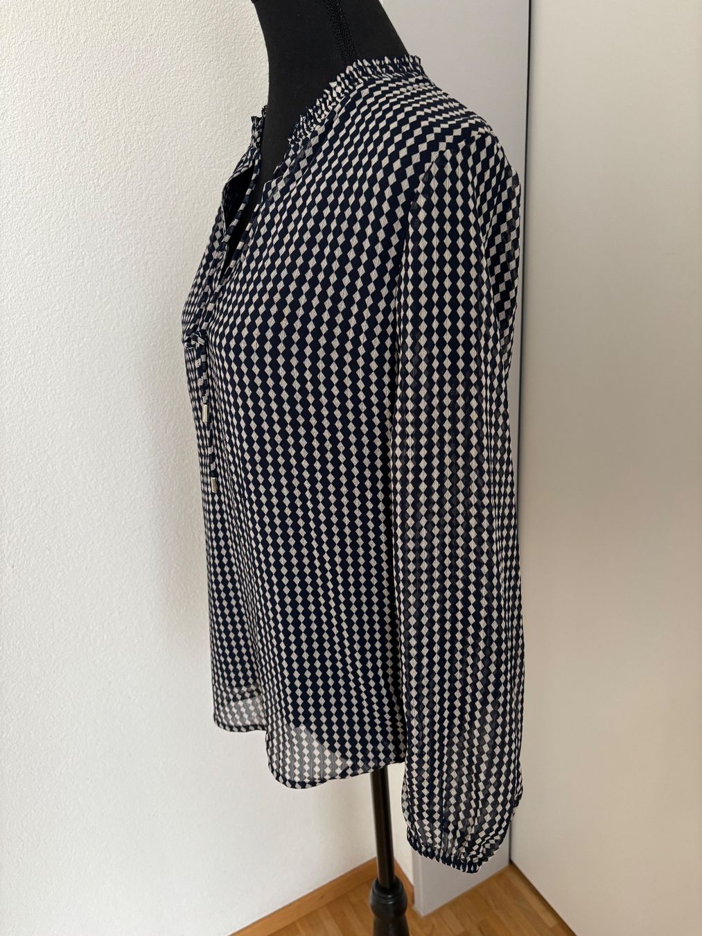 Blusen: Chiffon Bluse mit Karo Muster, Gr. 36, Street One – Gebraucht aus Zürich von GGMZ 1