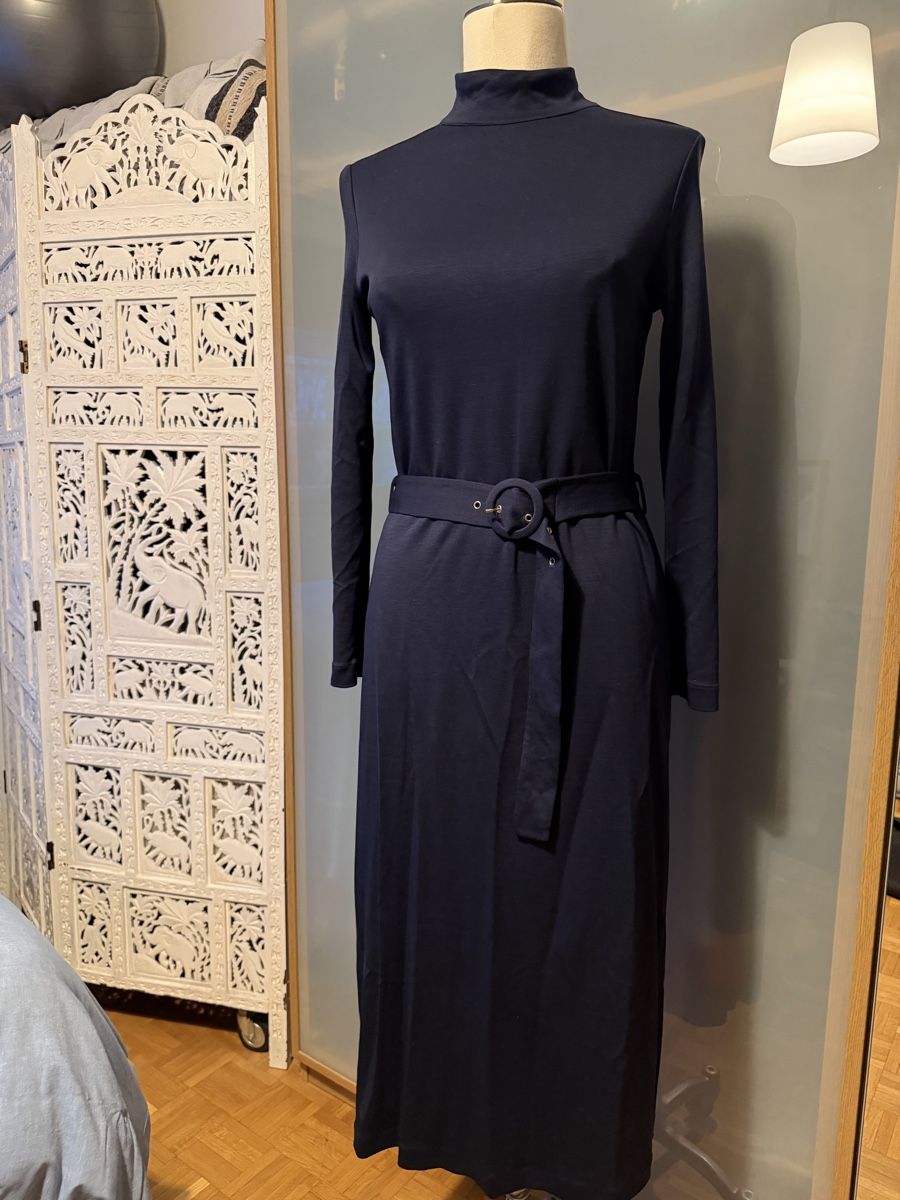 Massimo Dutti Vestiti: Robe Massimo Dutti bleu marin taille M – Usato da lausanne venduto da annec777 5
