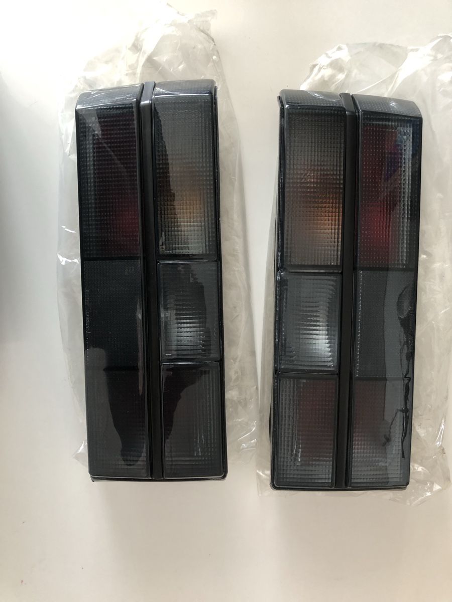 VW Alle Autoersatzteile: VW Golf 1 Schwarze Rückleuchten NEU – Neu und originalverpackt aus Gohl von YSysoiuz 1