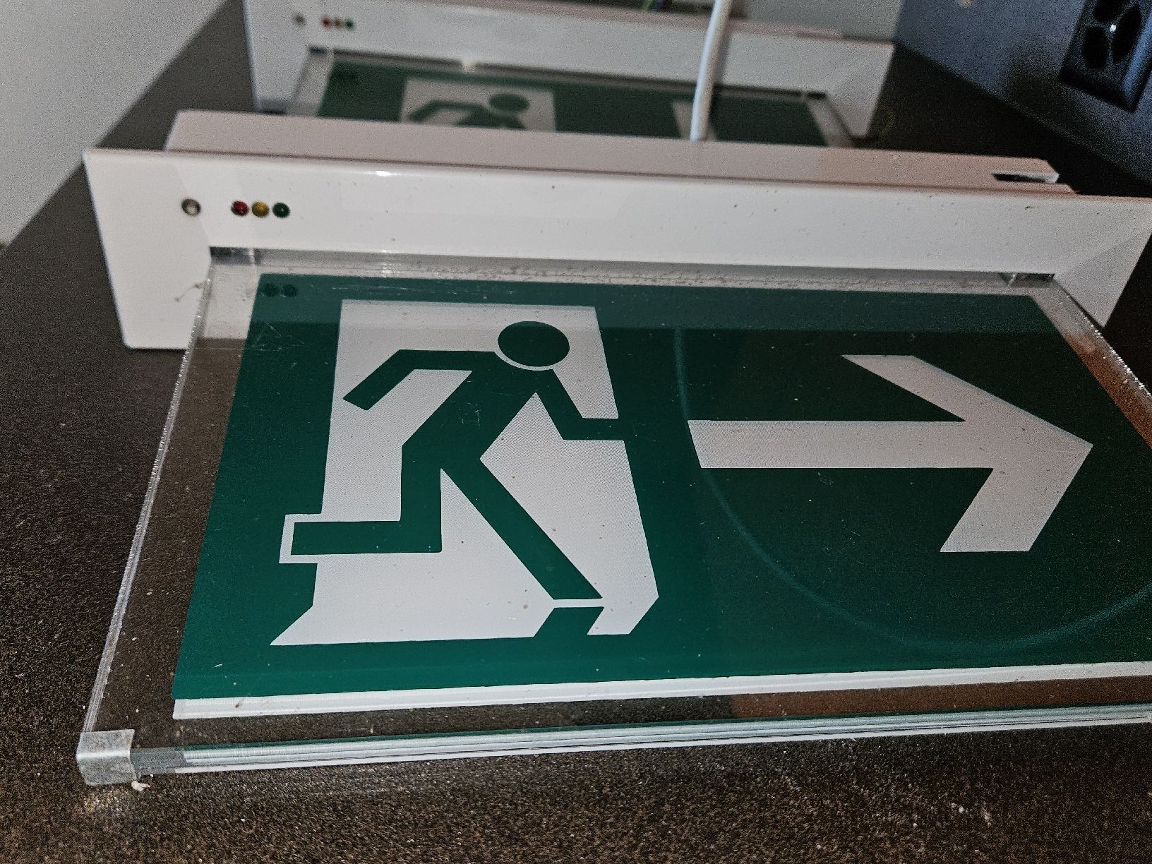 Lampade: Notausgangleuchten Notausgang Exit – Usato da Morschach venduto da Hanswi 1