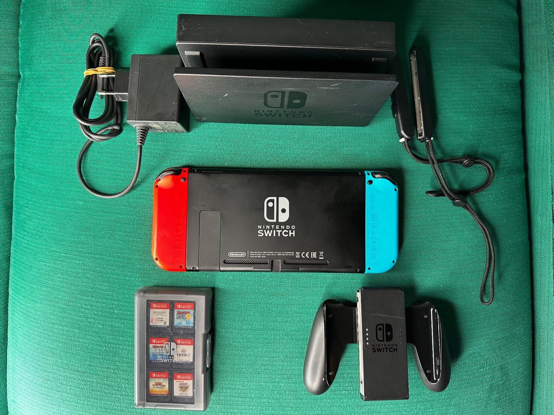 Nintendo Konsolen: Console Nintendo Switch – Gebraucht aus Troinex von  2
