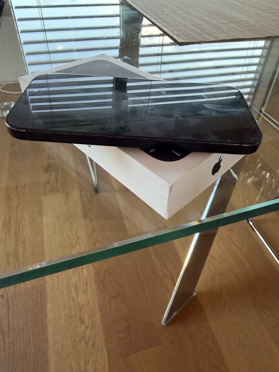 Apple Portables: iPhone 16 pro 128GB – D'occasion à Zürich par Yoni_to 2
