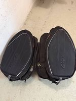 Borse laterali moto universale Givi