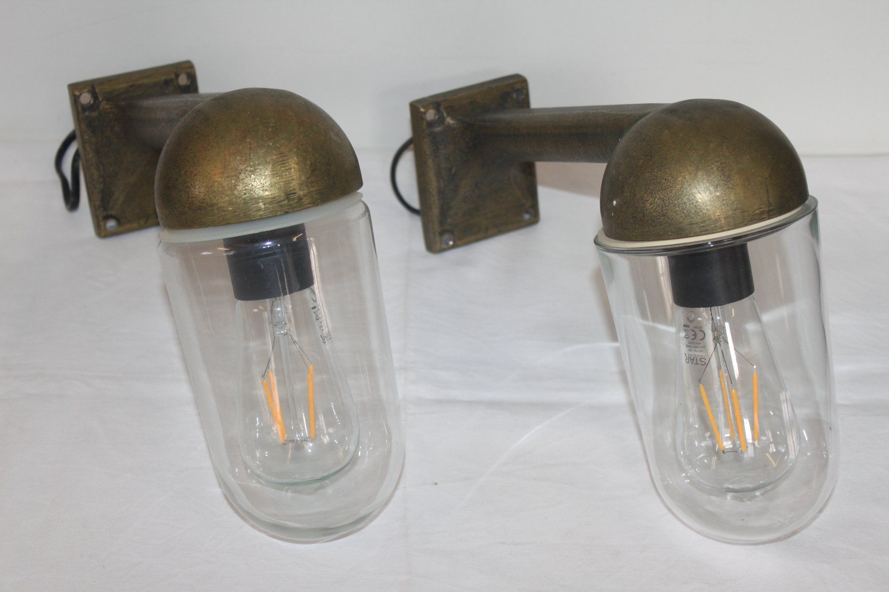 Lampade: 1 Paar KS Messing Wandleuchten – Usato da Glarus venduto da Toni-Glarus