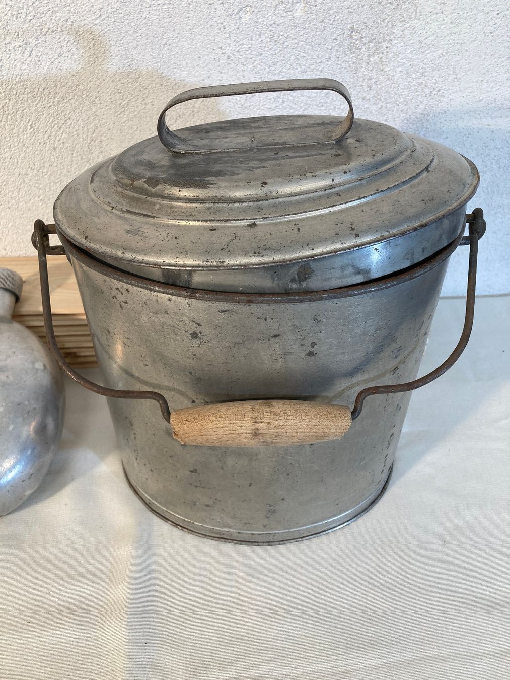 Placchette & Badge: Milchpinte + Trinkflasche Gebraucht – Usato da Steffisburg venduto da pet_2d5t 1