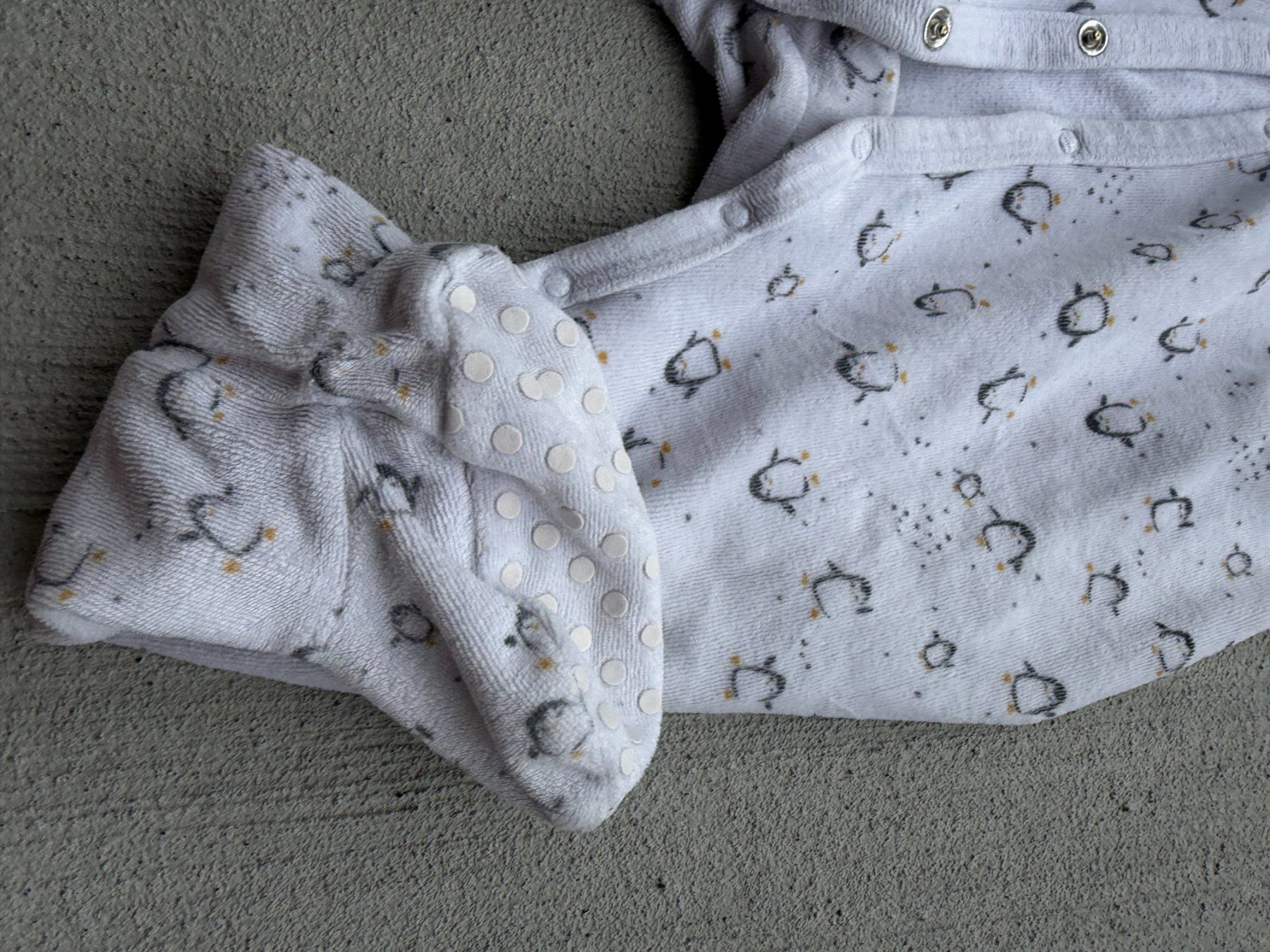 Pigiama & Simili: Baby Schlafanzug mit Pinguinen – Usato da Riehen venduto da edu_92w7 1