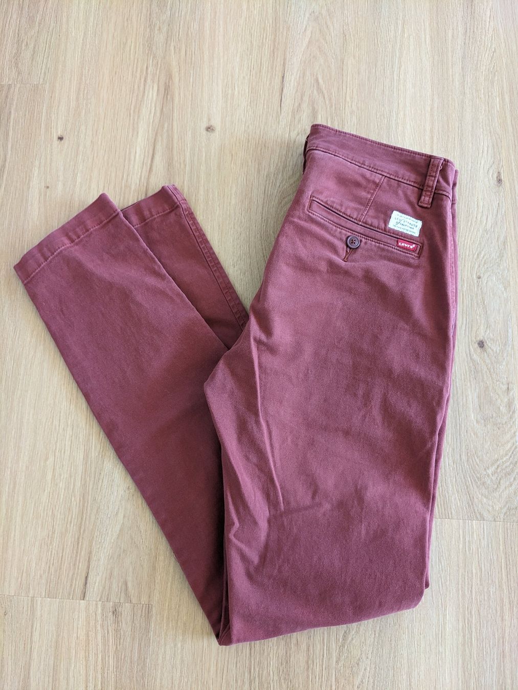 Levi's Pantaloni: Levi's Chinos W30 L34 – Usato da Lengnau AG venduto da Nathi88
