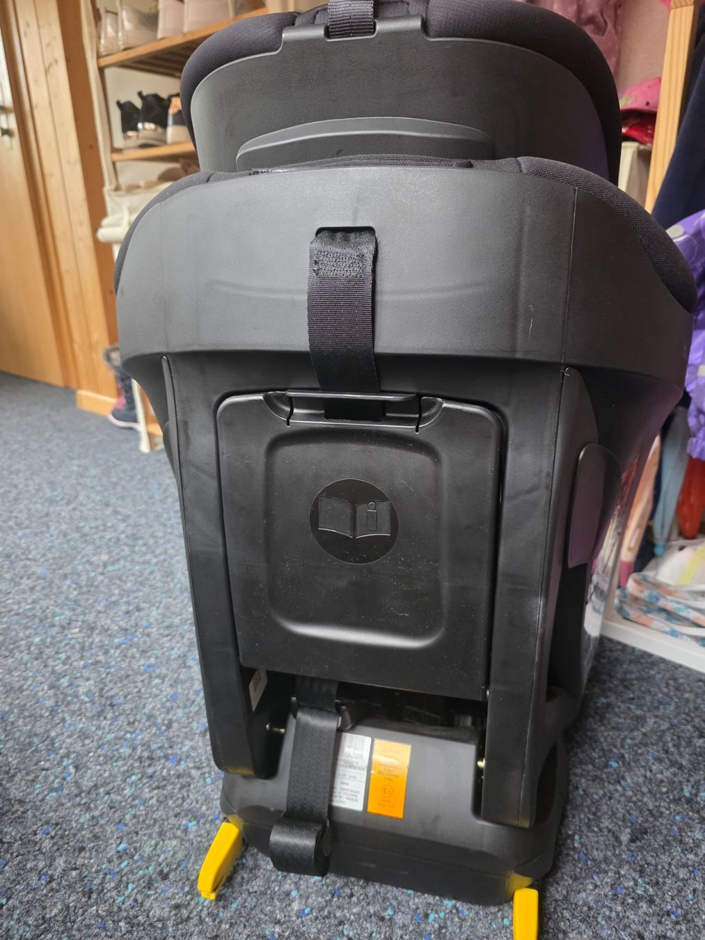 Maxi-Cosi Seggiolini per auto: Maxi-Cosi Titan Isofix Kindersitz – Usato da Kandersteg venduto da nvo_65py 1