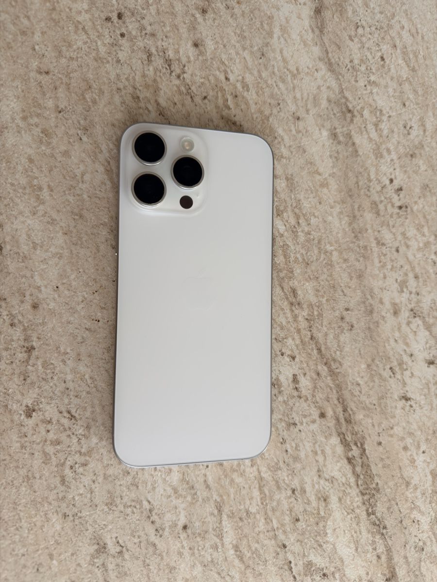 Apple Handys / Smartphones: Iphone 16 pro max – Neu (gemäss Beschreibung) aus Oberarth von tamarape 1