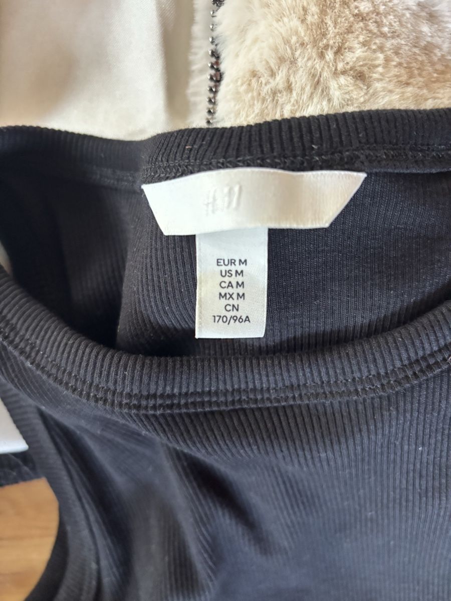 Lotti di vestiti: Kleiderpacket M/L – Usato da Klosters venduto da ang_cj7r 4