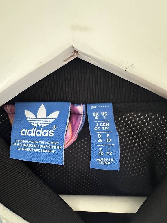 Adidas Jacken: Adidas Originals – Gebraucht aus Gümmenen von Monsieur_Finn 2