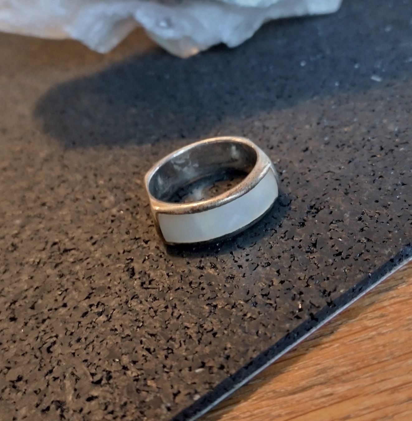 Ringe: RING MIT PERLMUTT EINLAGE SILBER 925 – Gebraucht aus Romanshorn von Glitzer-Paradies 2