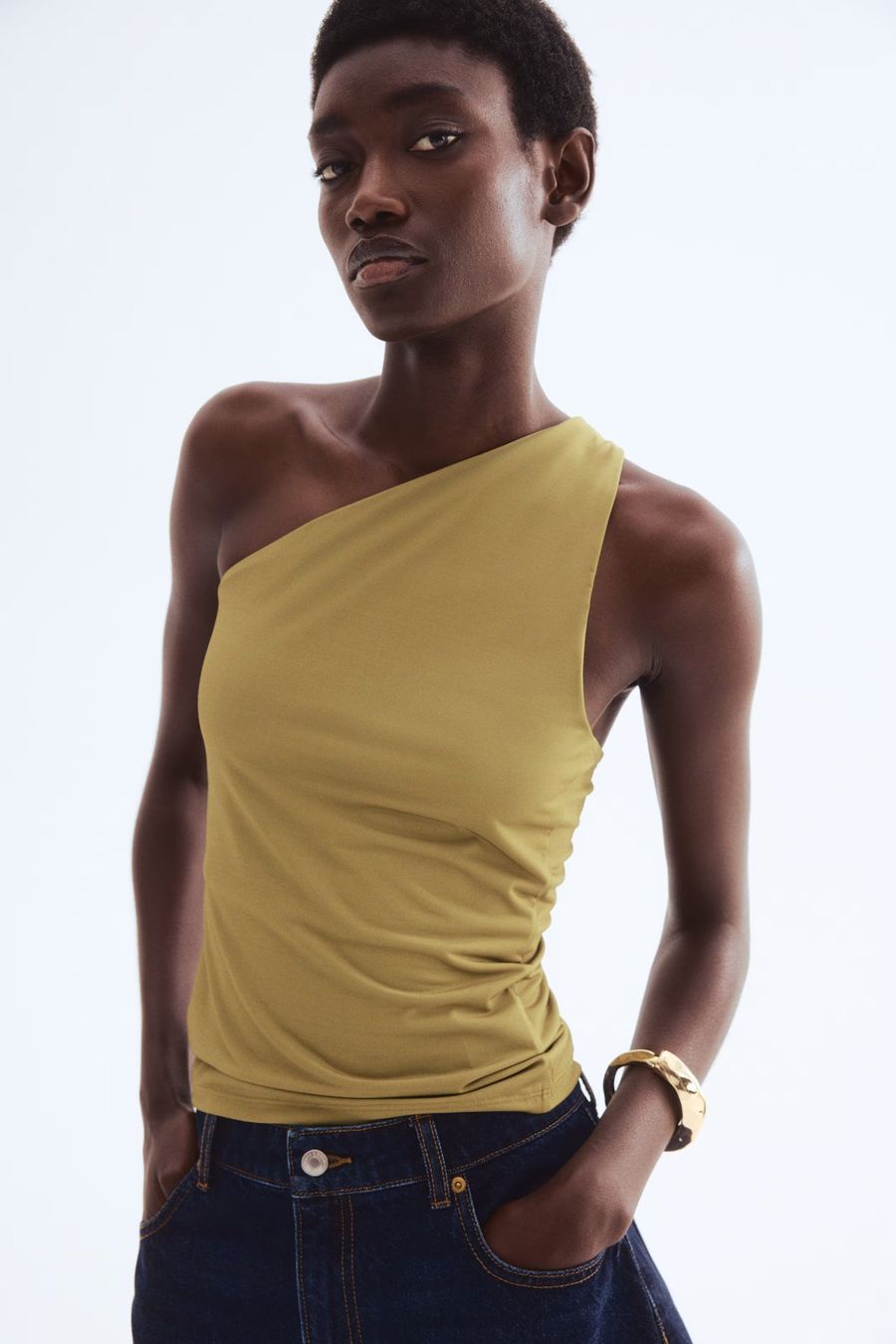 H&M Tops: Top asymétrique olive H&M L – Neuf (Voir description) à Clarens par fashionfou 4
