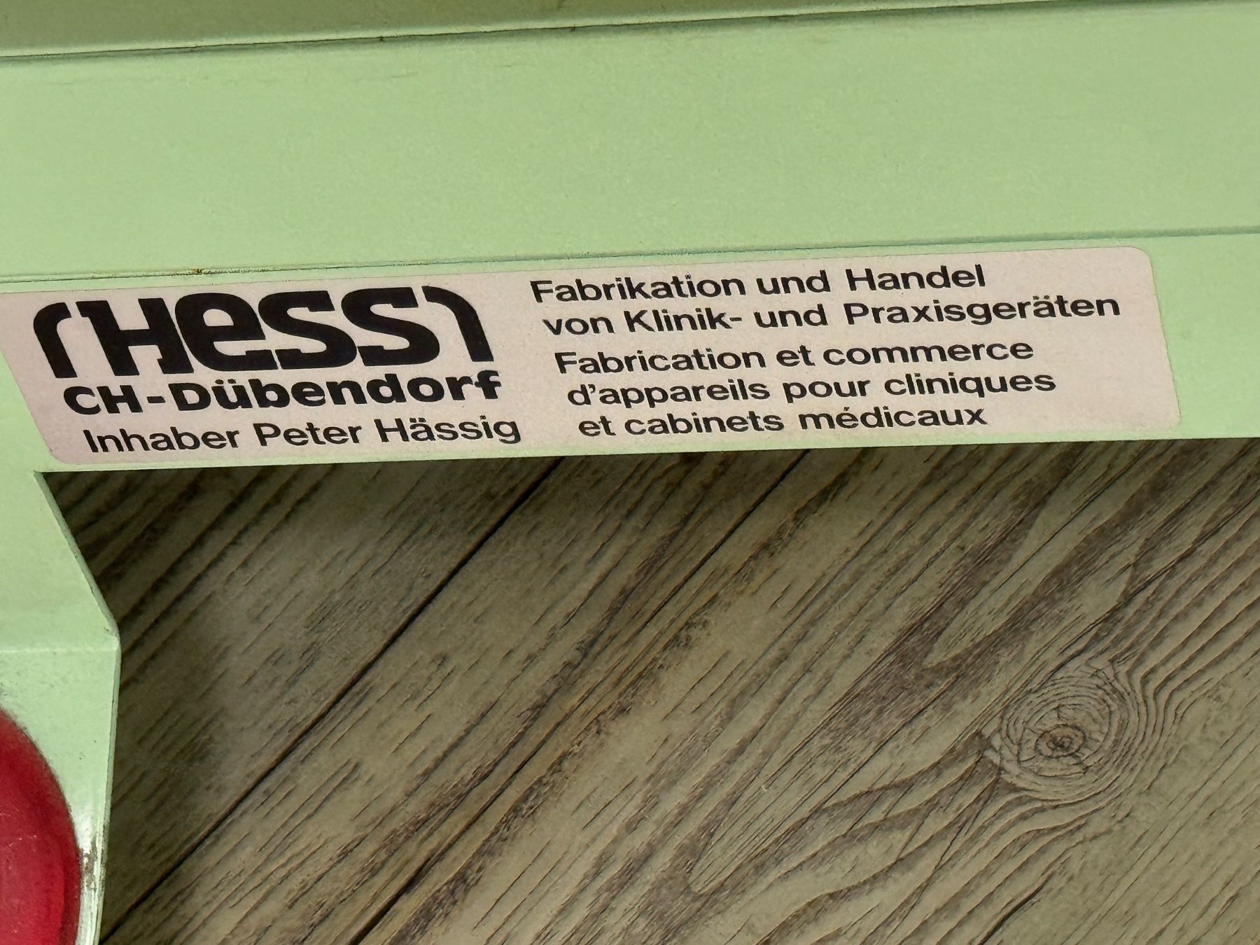 Kosmetik-& Massageliegen: Massageliege / Behandlungsliege, Höhenverstellbar, Top – Gebraucht aus Rotkreuz von Quickseller-Pro 2