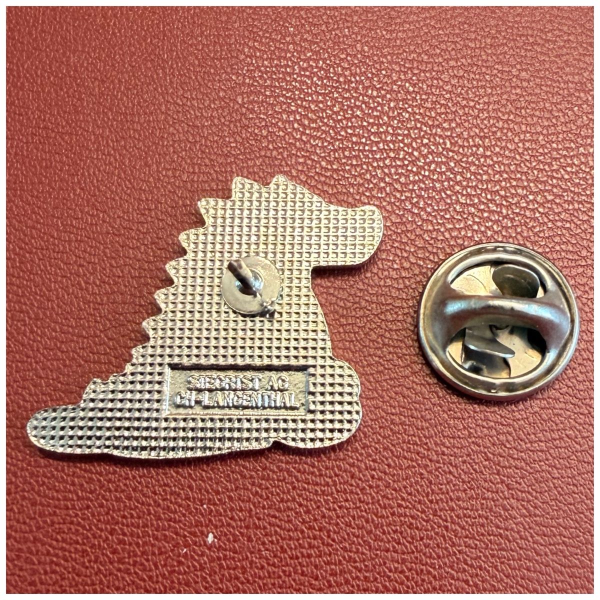 Swiss Placchette & Badge: Pin der Schweizer CSS Versicherung – Nuovo (secondo la descrizione) da Schlieren venduto da RoPue 1