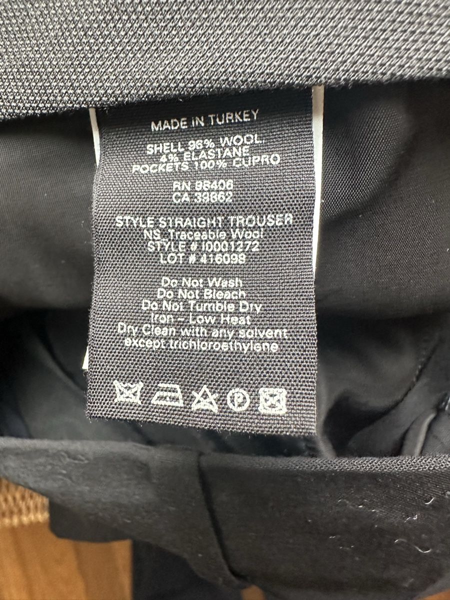 Theory Hosen: THEORY - black wool straight trousers- – Gebraucht aus Langnau am Albis von bar_ml6k 3