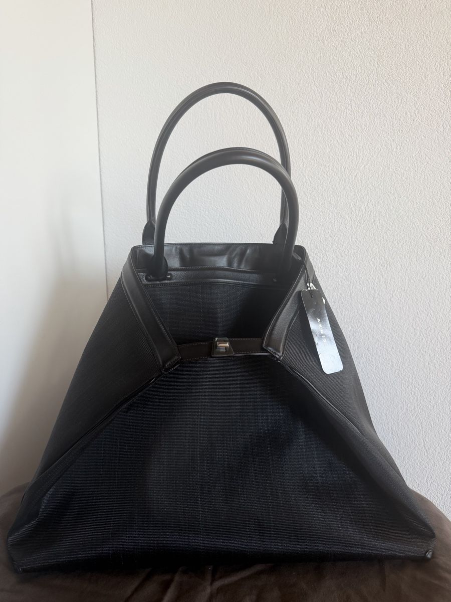 Akris Taschen für Damen: Akris Handtasche – Neu und originalverpackt aus Mühlethurnen von Masskombi1 1
